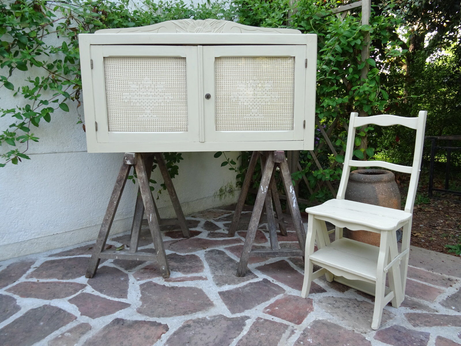 Wall showcase 1950