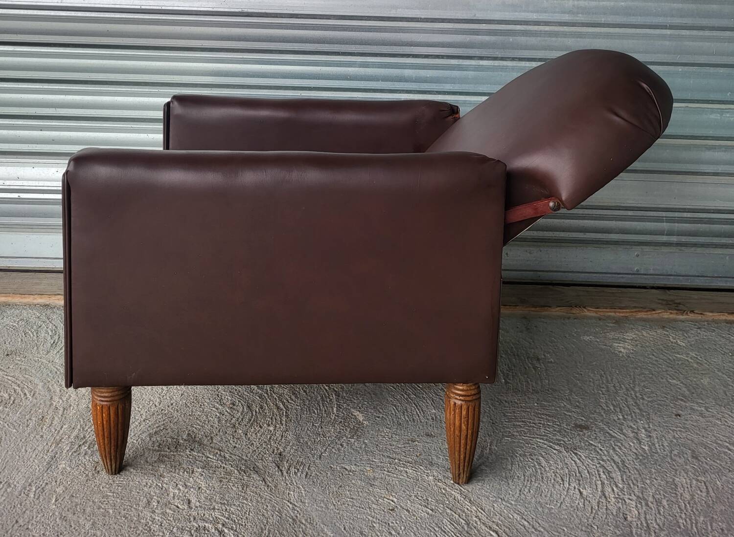 Authentic vintage Art Deco reclining club chair