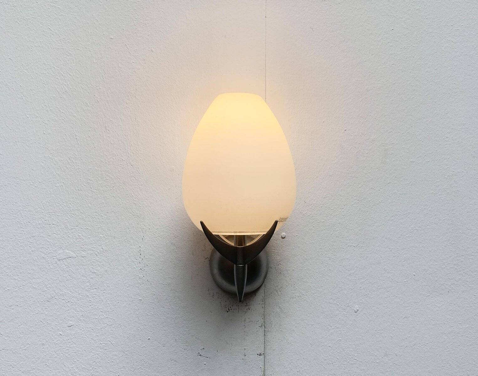Vintage wall lamp in postmodern Italian glass by Lucente.