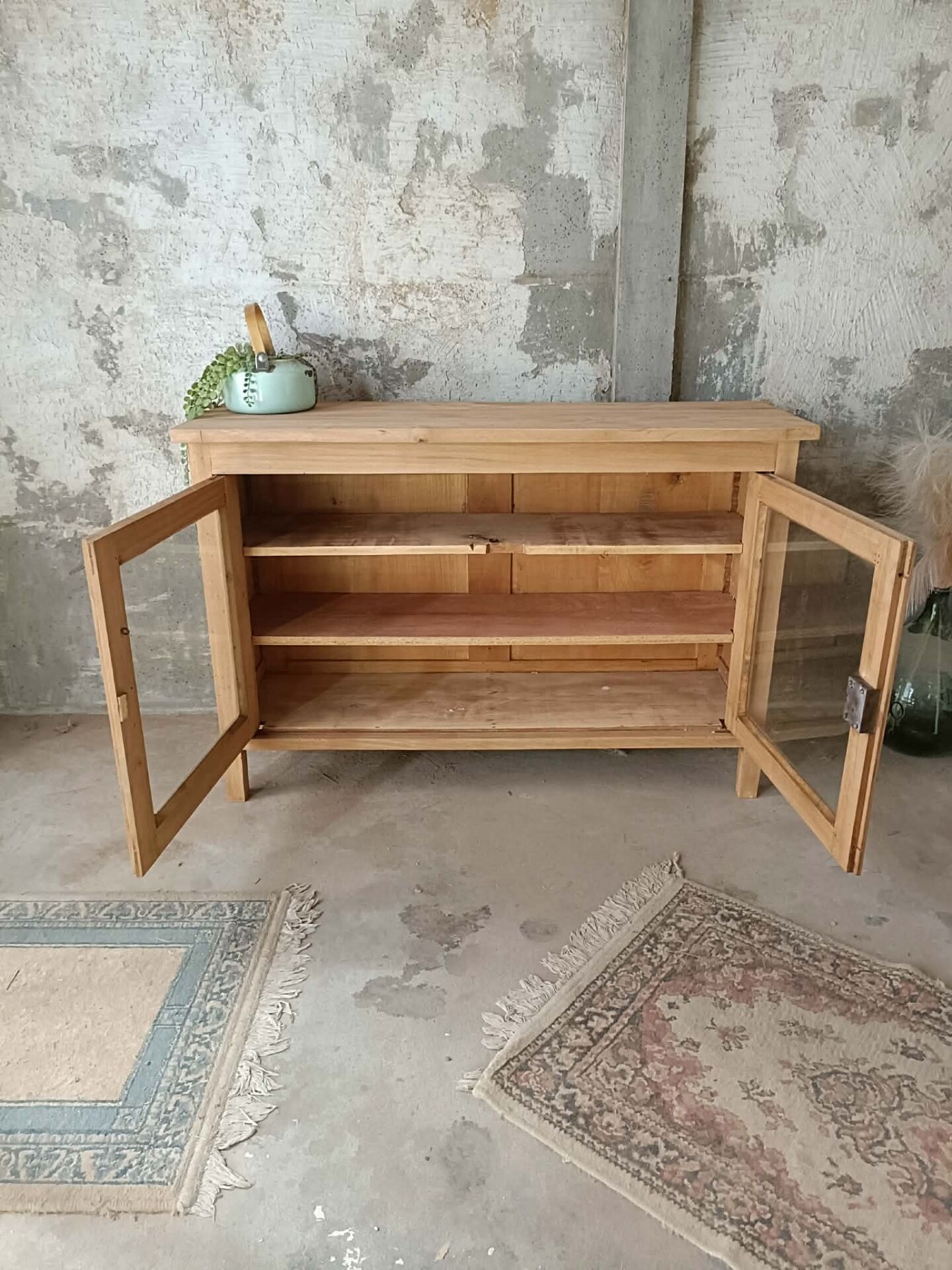 Buffet vitrine 