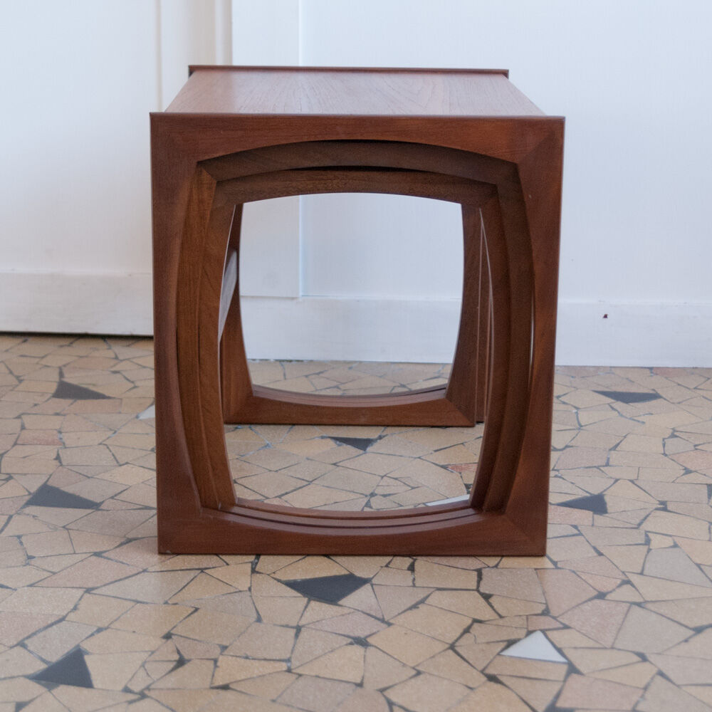 Modernist gigogne coffee table