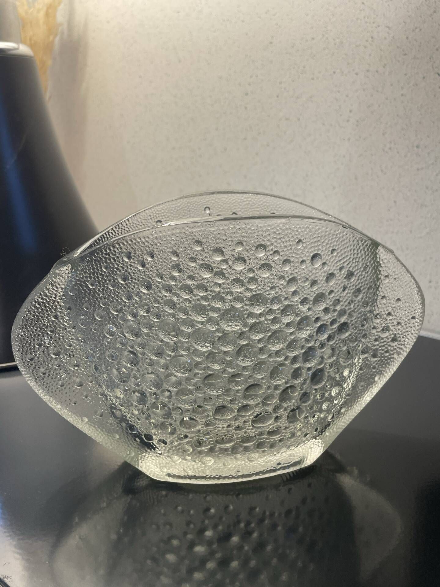 Asteroid vase jan sylwester drost