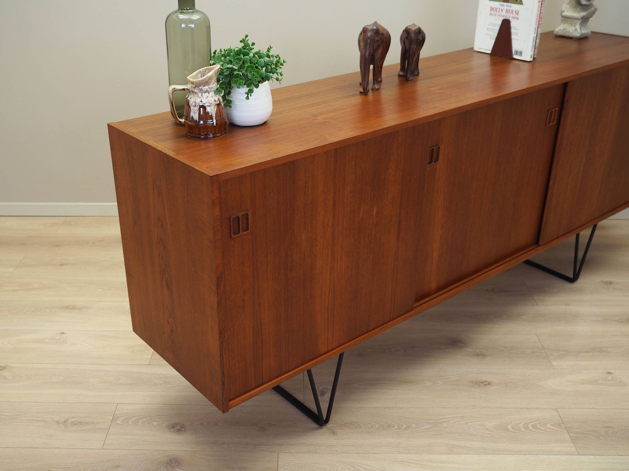Buffet danois en teck, années 1970