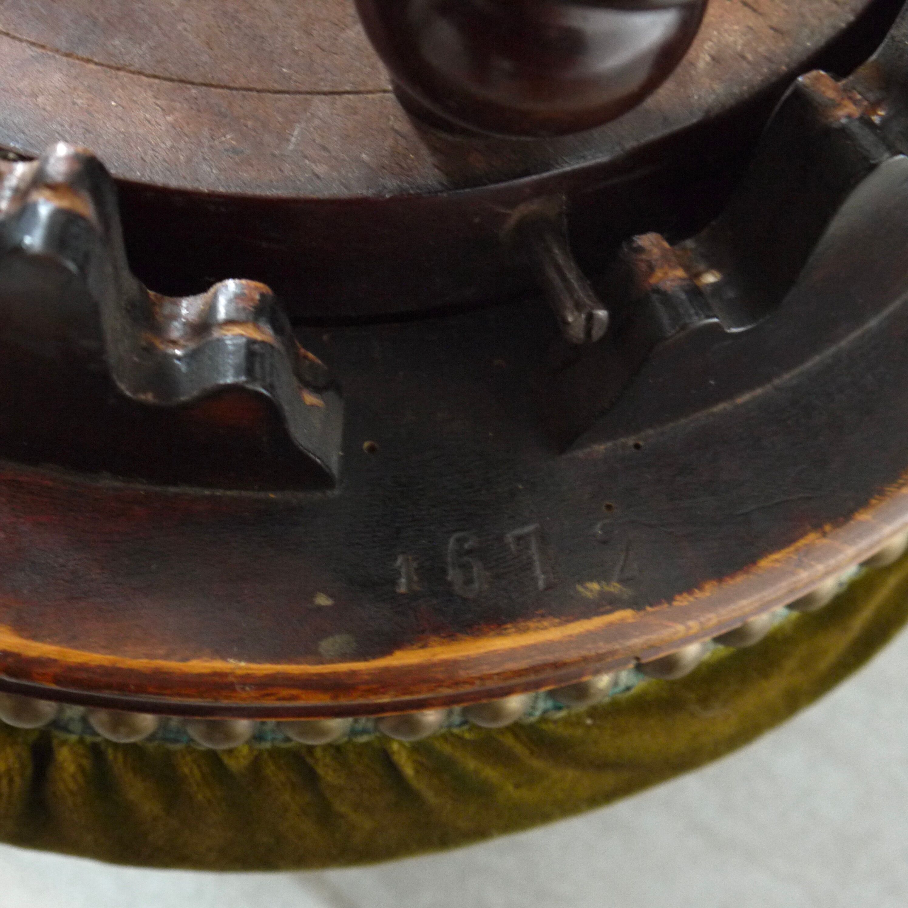 Napoleon III piano stool