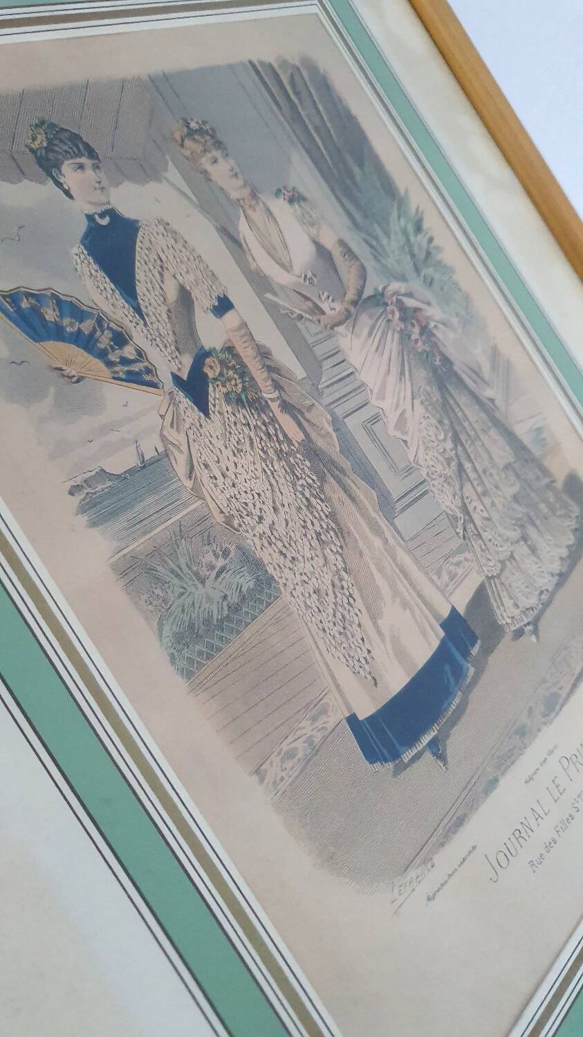 Print on 19th century fashion
