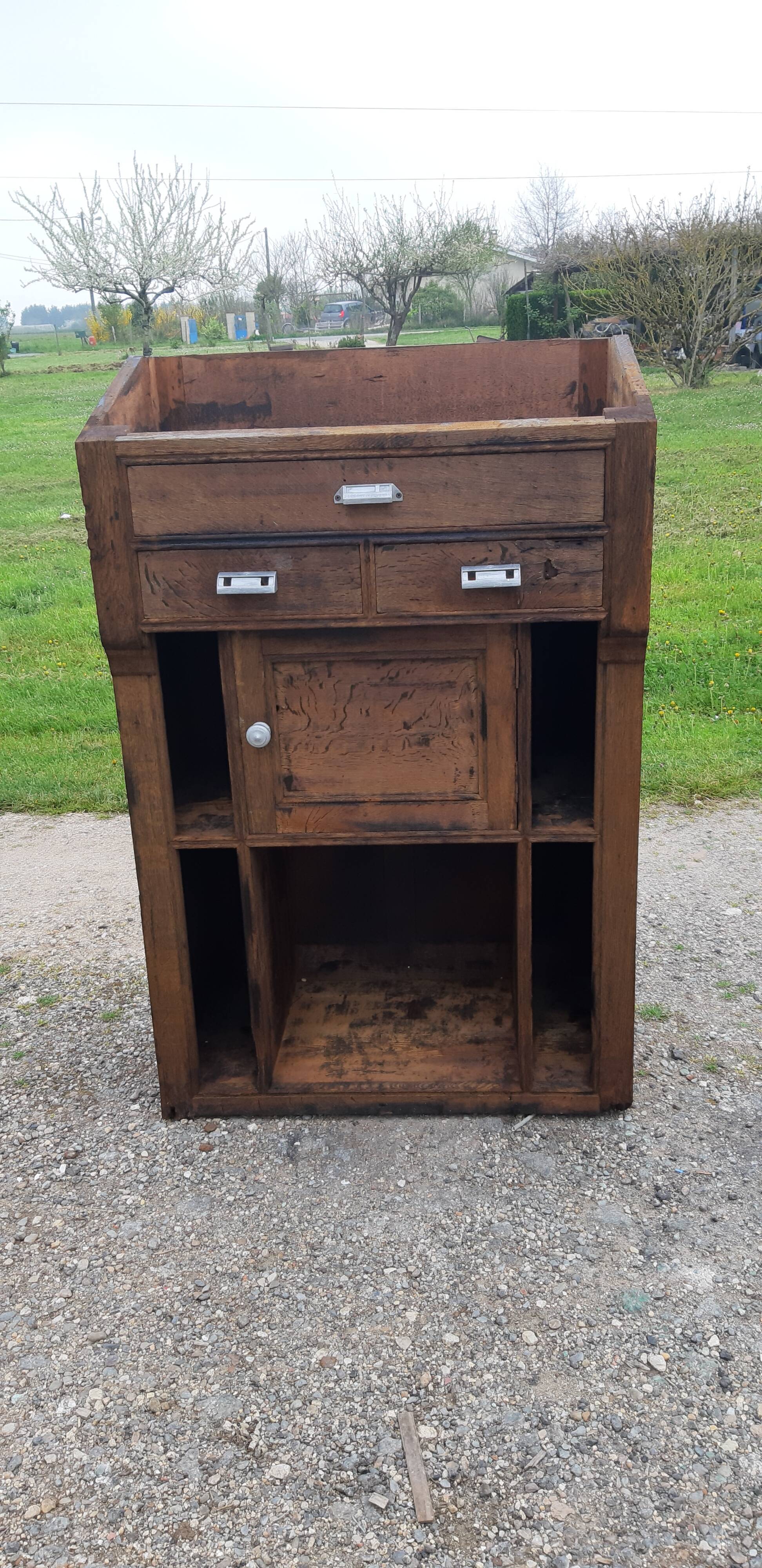 Furniture store box oak