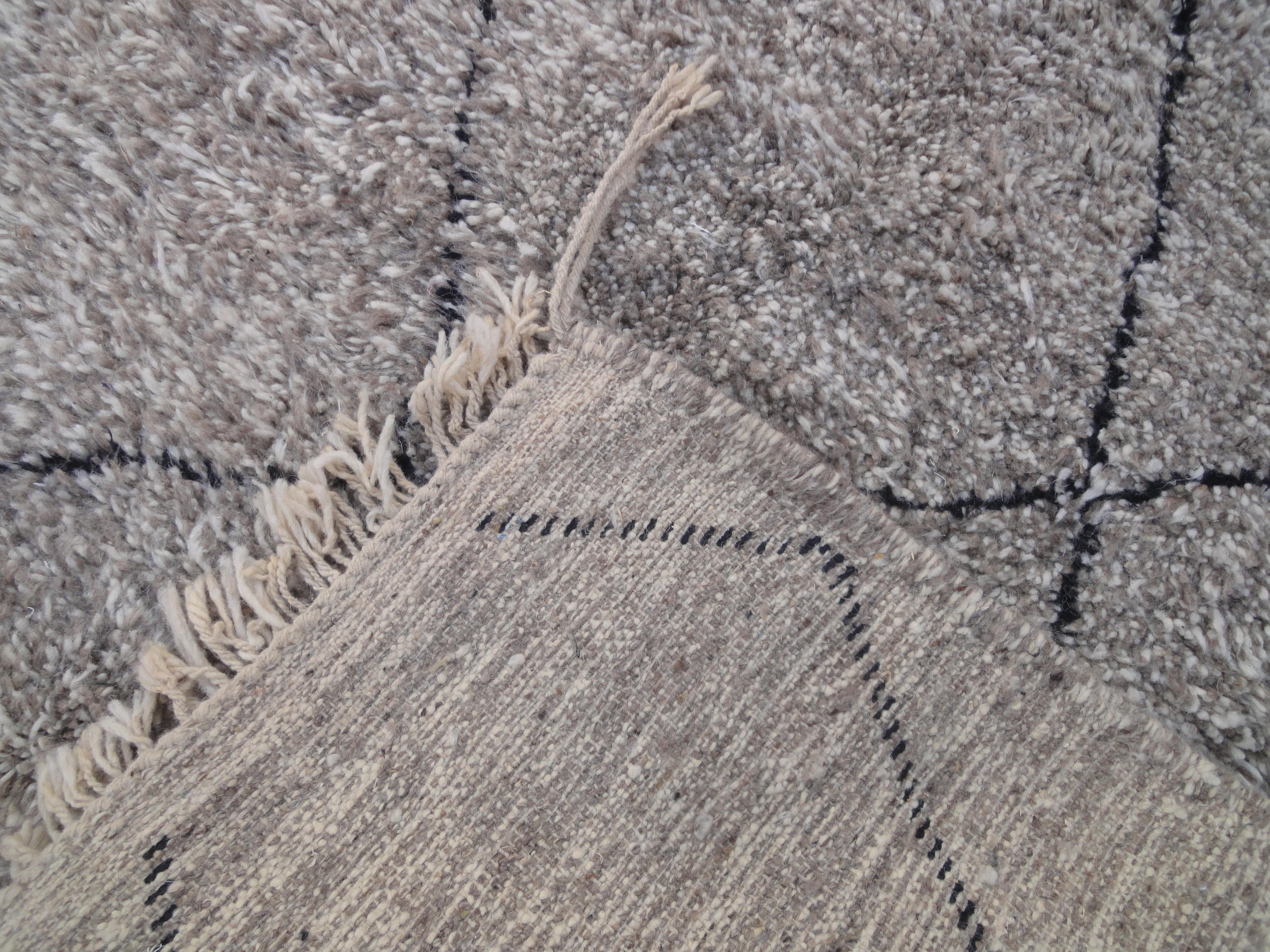 Carpet beni ourain 251 x 162 cm