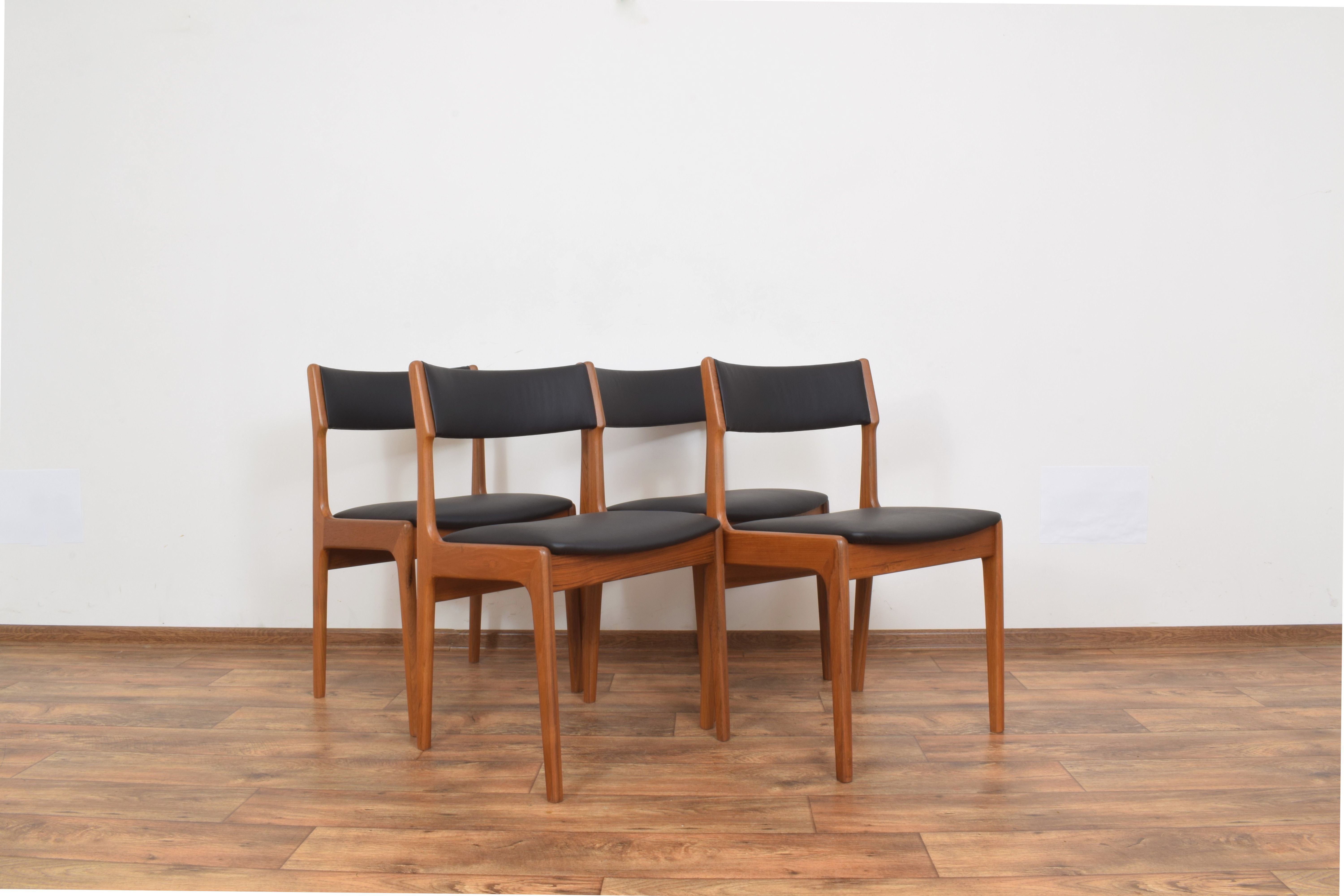 Mid-Century Danish Teak Dining Chairs from Korup Stolefabrik, 1960s, Set of 4