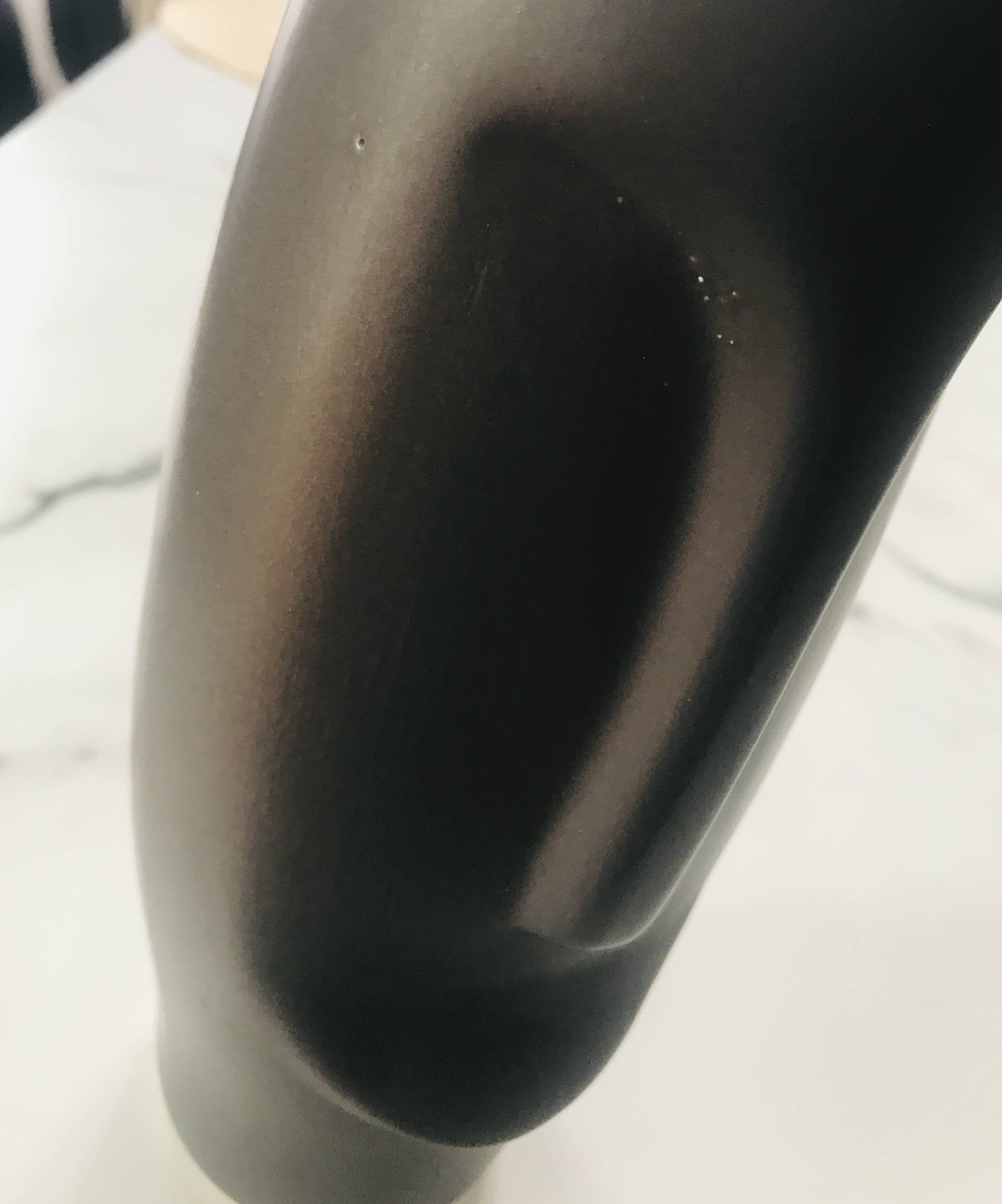 Anthropomorphic vase design