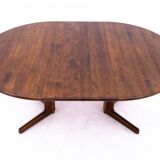 Walnut dining table, mid century modern, Denmark, 1960s.
