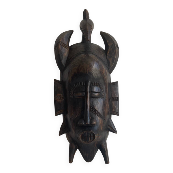 Masque africain, style Baoulé — Beyit