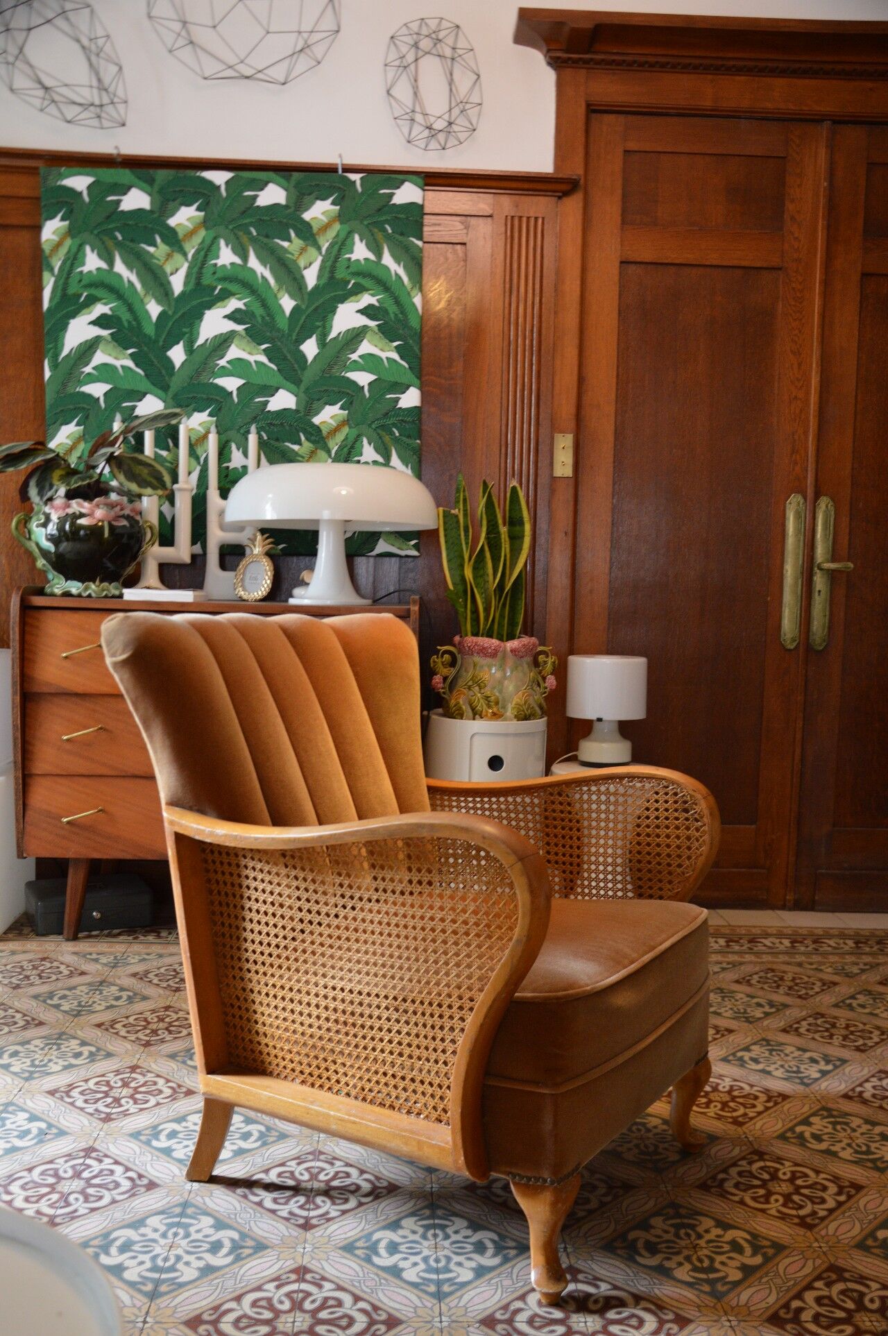 Chair caning and velvet cocktail