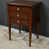 Mahogany chest of drawers, Louis XVI period – Late 18th century