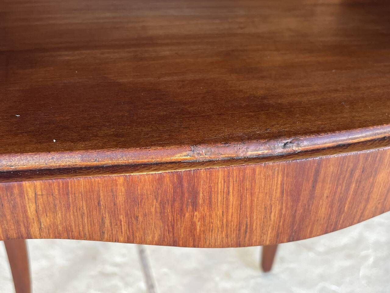 Paire de chevets , Style Louis XV en Palissandre