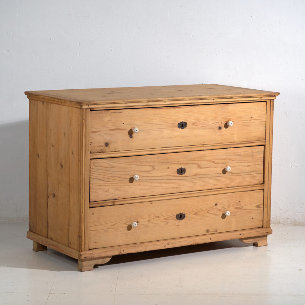 Antique solid pine chest of drawers – European rustic chest of drawers – circa 1900 #106