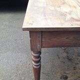 Table de ferme en bois patiné