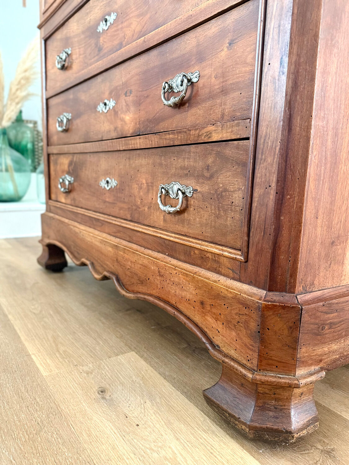 Louis-Philippe walnut commode with marble top and pediment mirror –