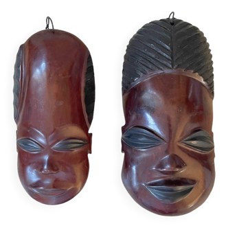 Masques africains en bois d’ébène vintage