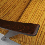 Fauteuil des années 1950 jaune ocre
