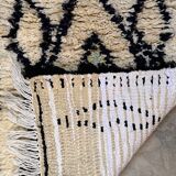 Azilal white and black Moroccan rug - 167 x 72 cm