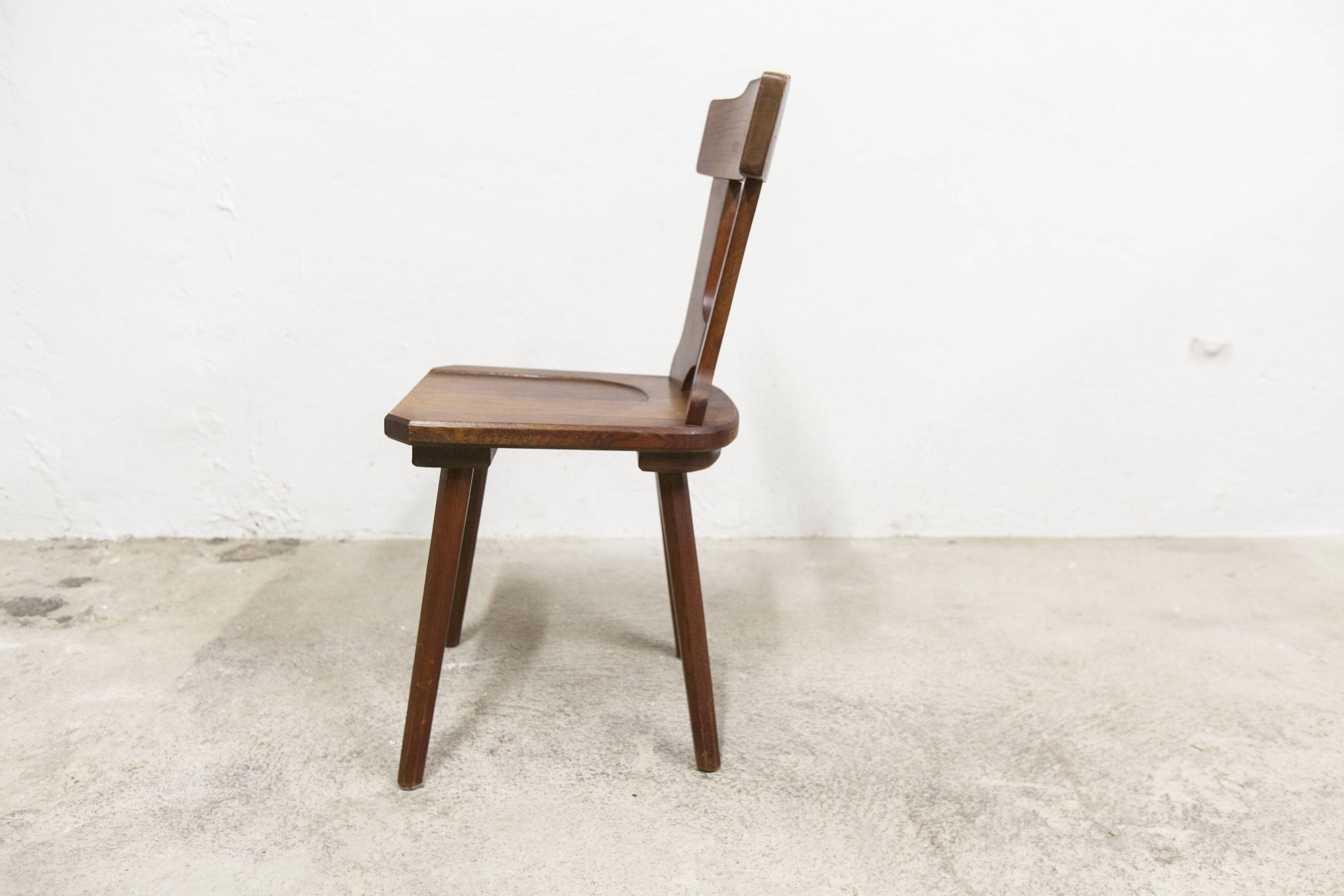 Chaise brutaliste 1960 bois massif