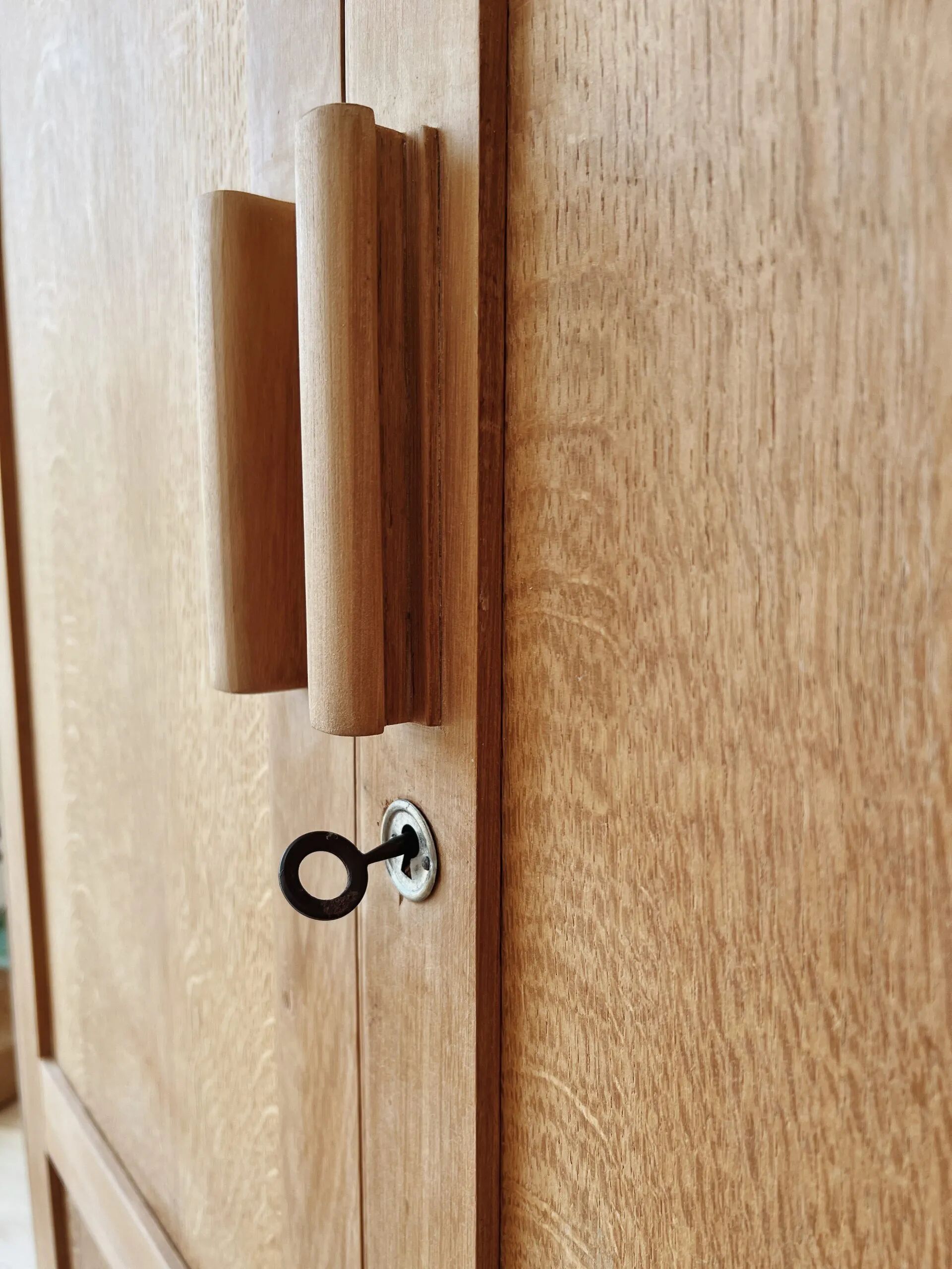 Armoire penderie d’école René Gabriel