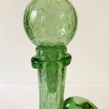 Carafe en verre bullé vert de Biot