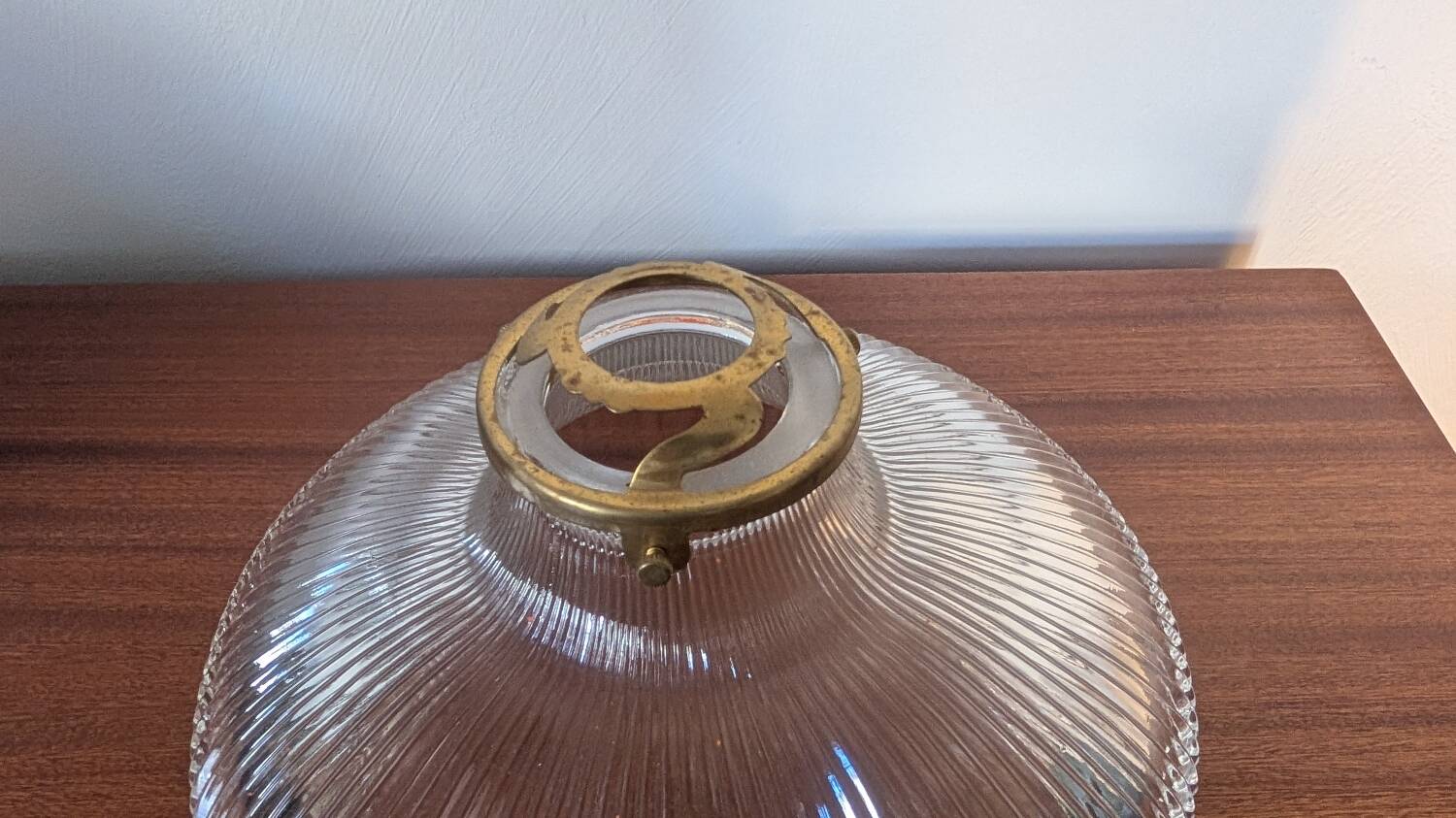 Abat-jour verre nervuré années 50