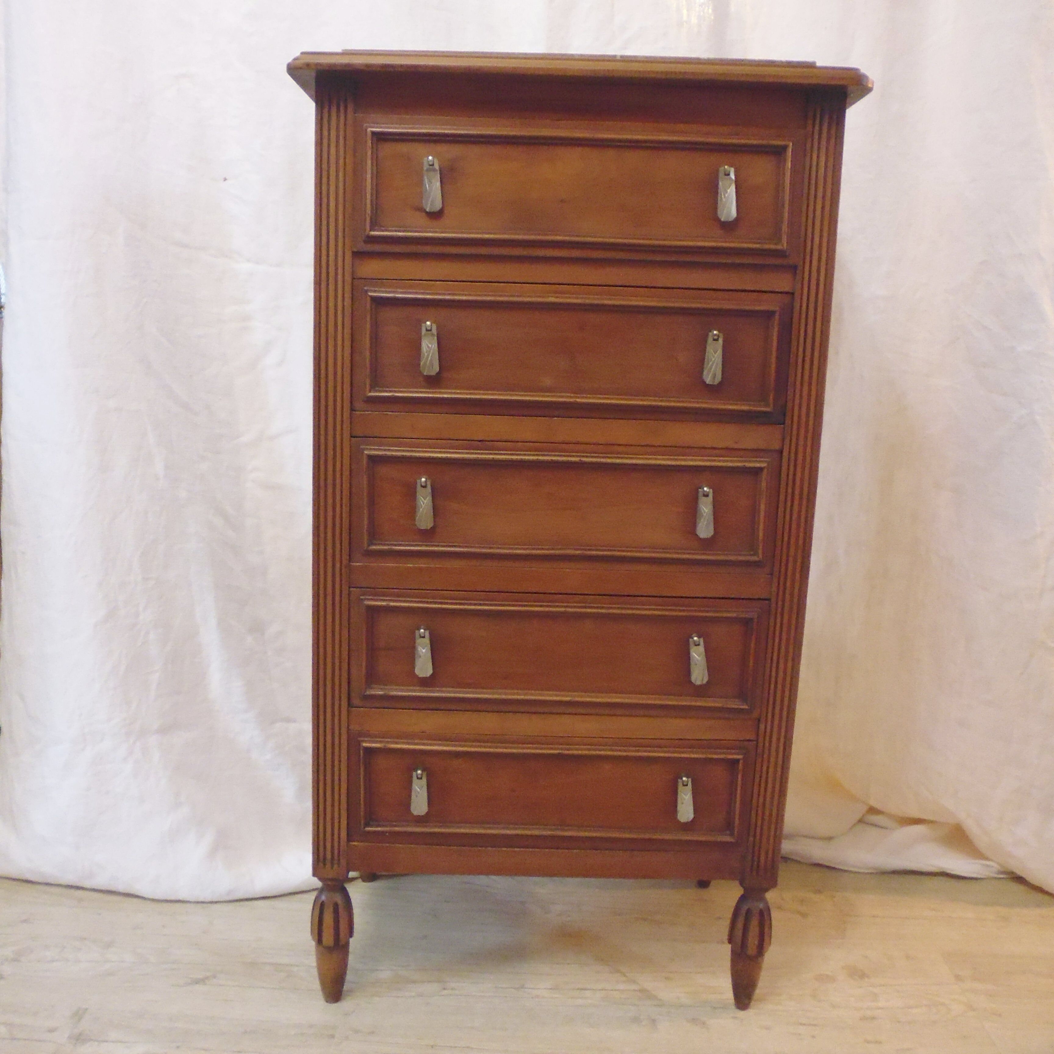 Chest of 5 drawers from the 1940s