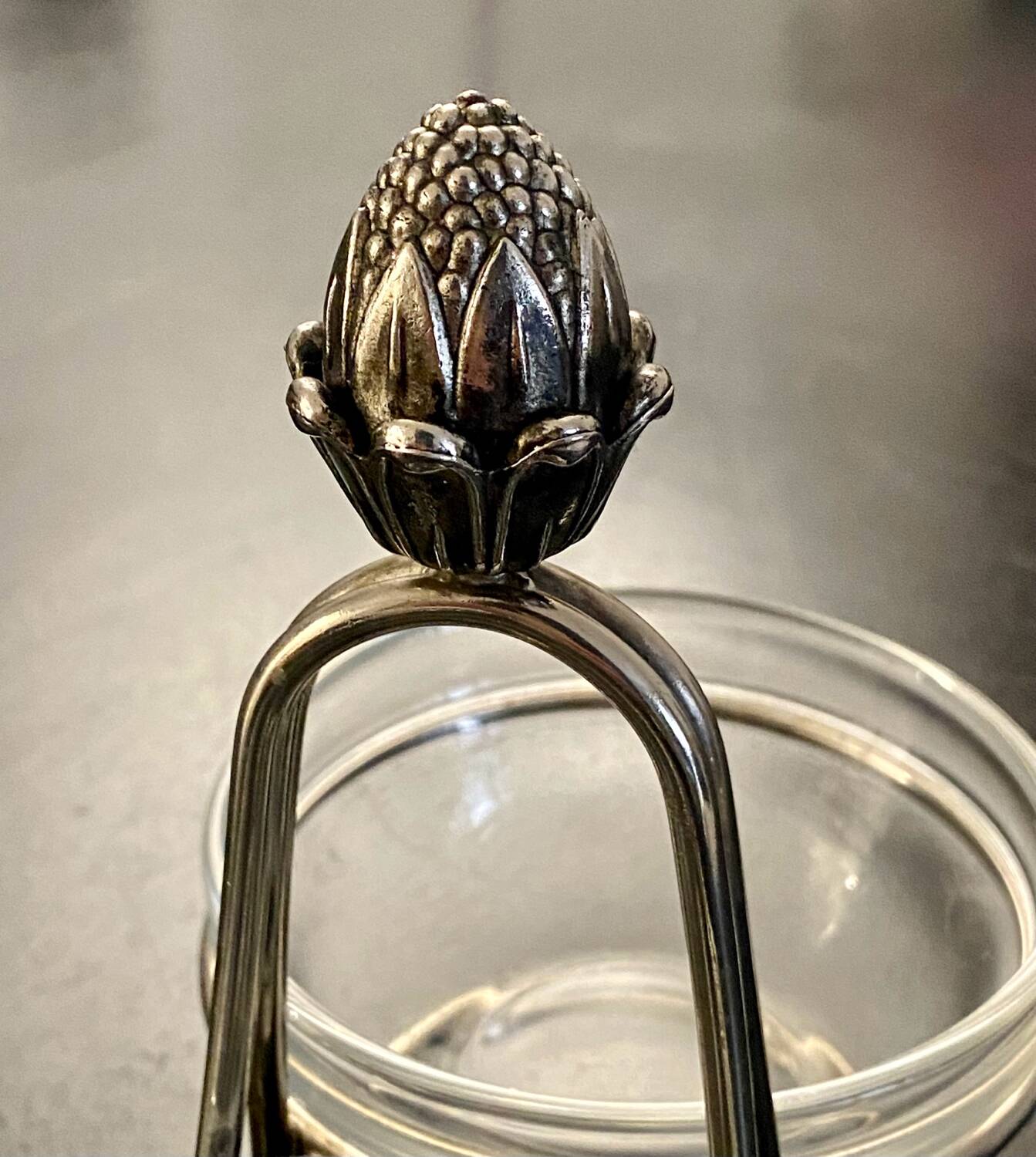 1 old aperitif server in metal and glass