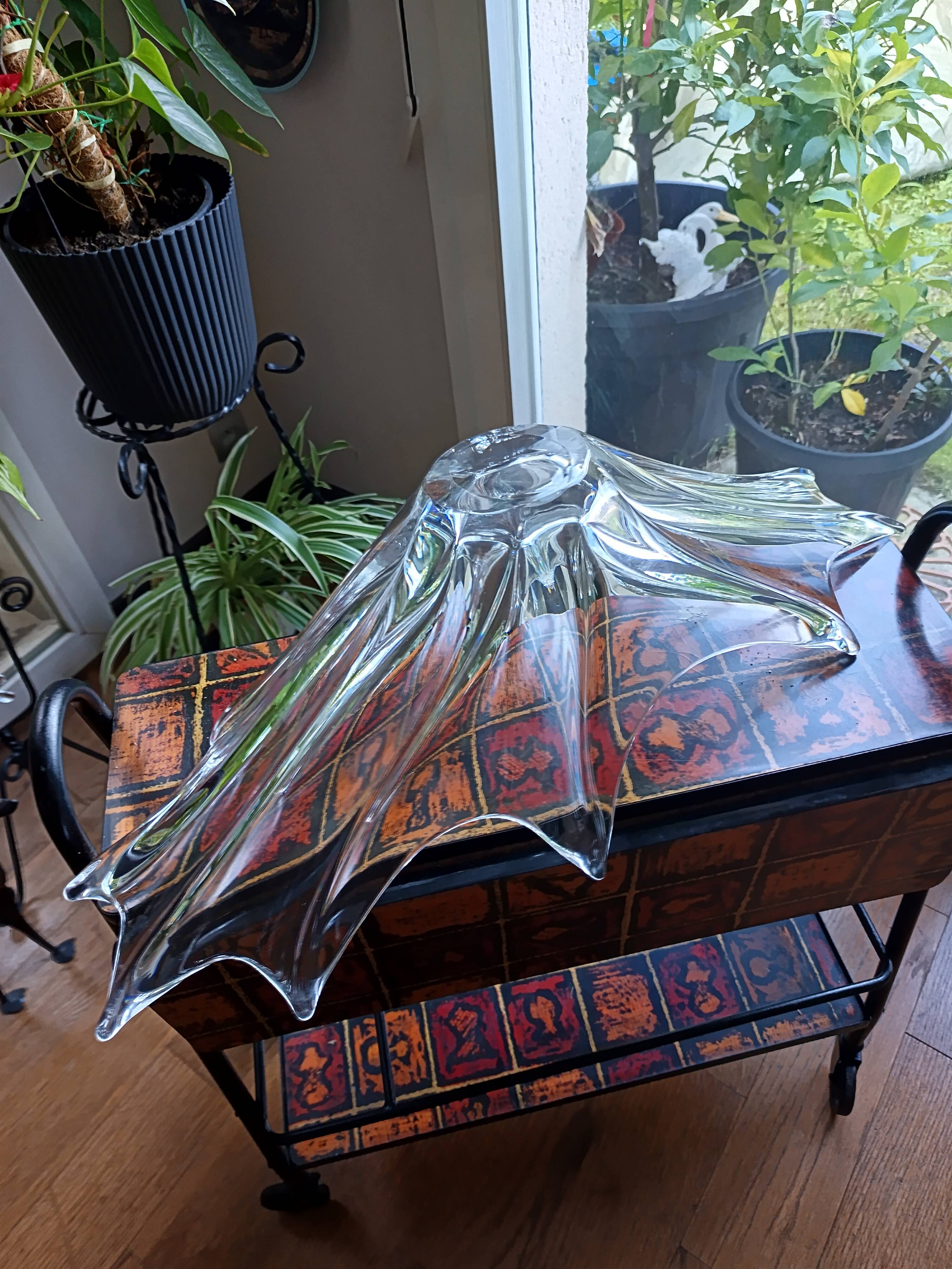 Large crystal fruit bowl signed daum