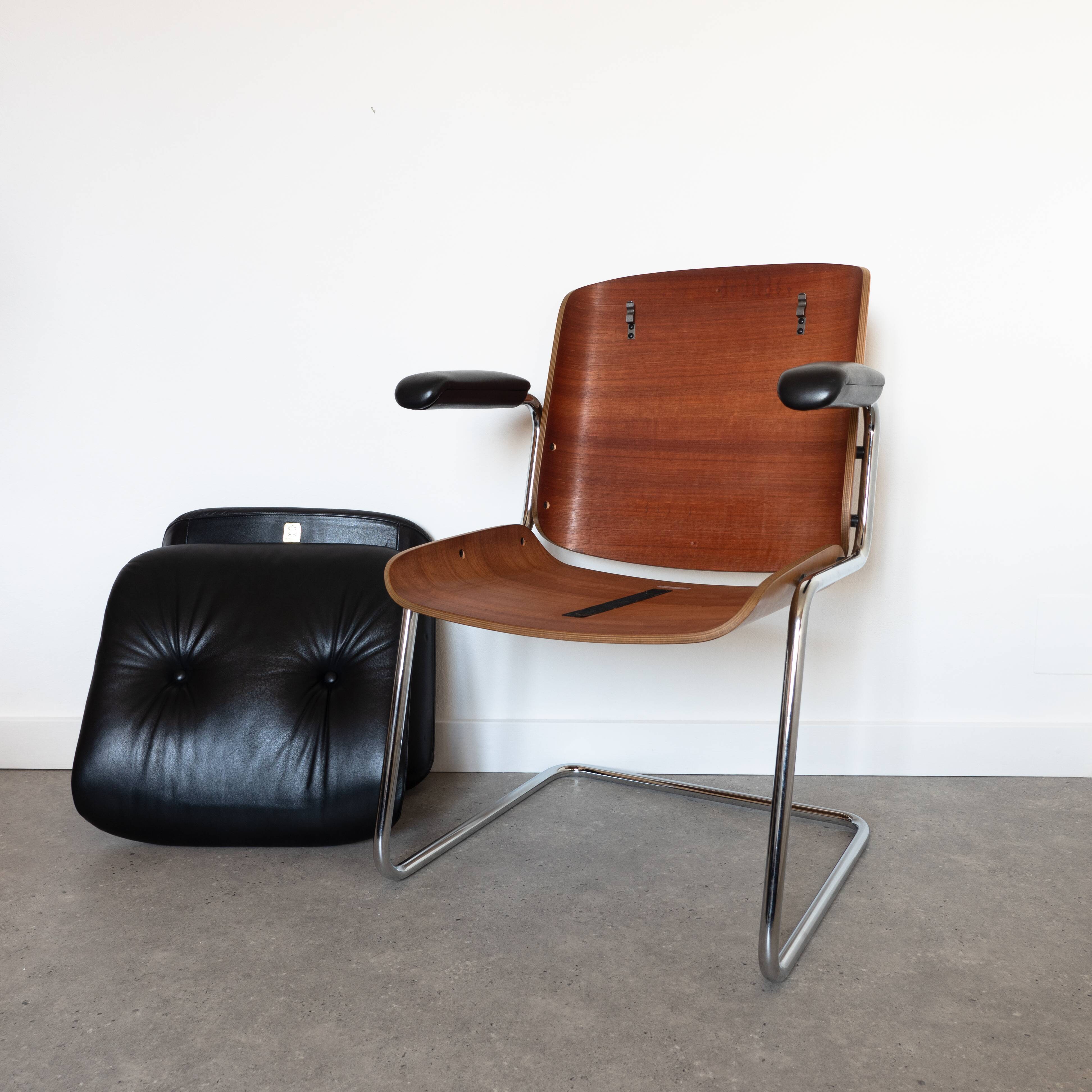 Fauteuil Martin Stoll - Giroflex - cuir noir