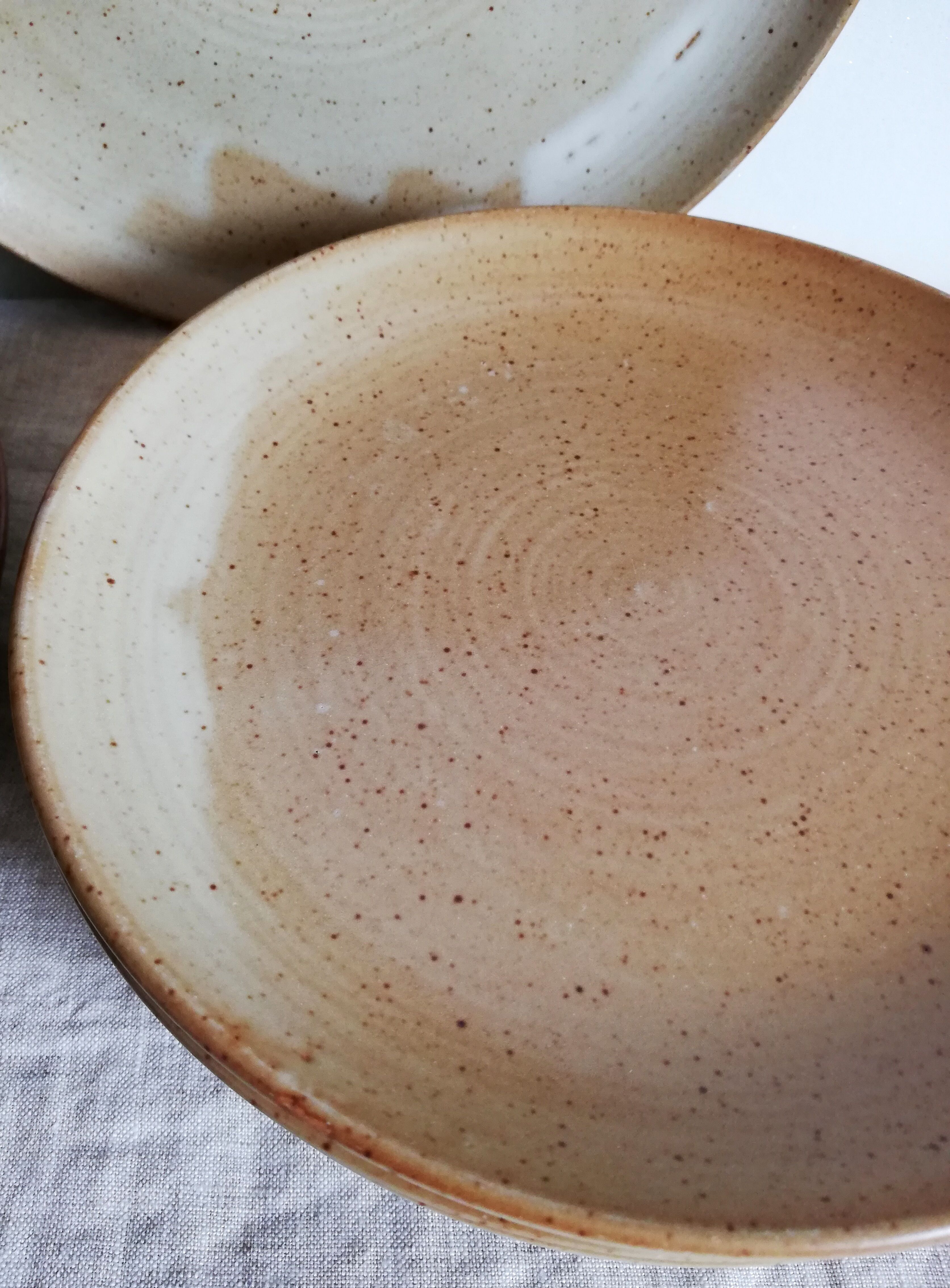 Service assiettes pour 4 en grès village CNP France