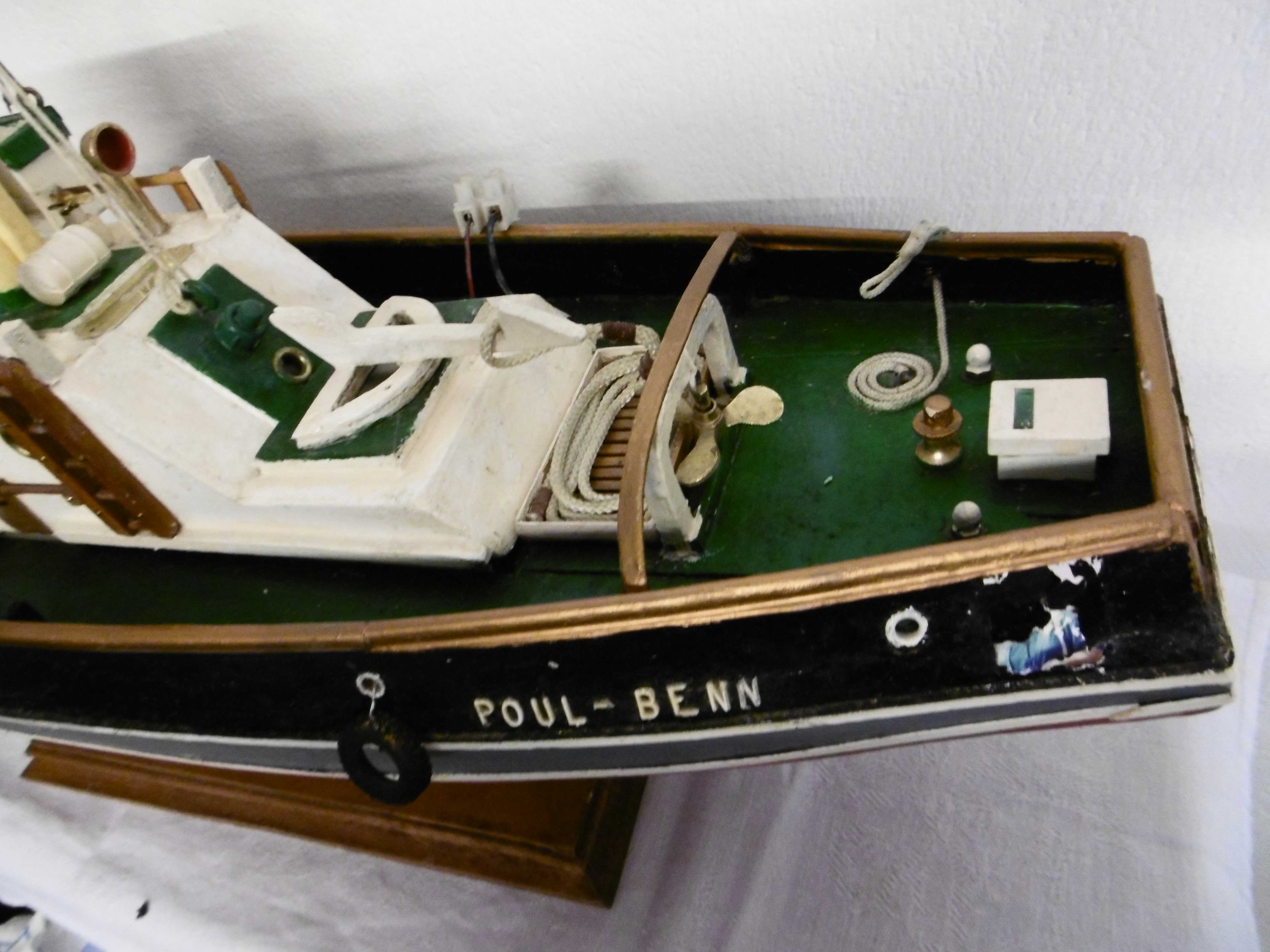 Maquette de bateau, remorqueur abeille 26