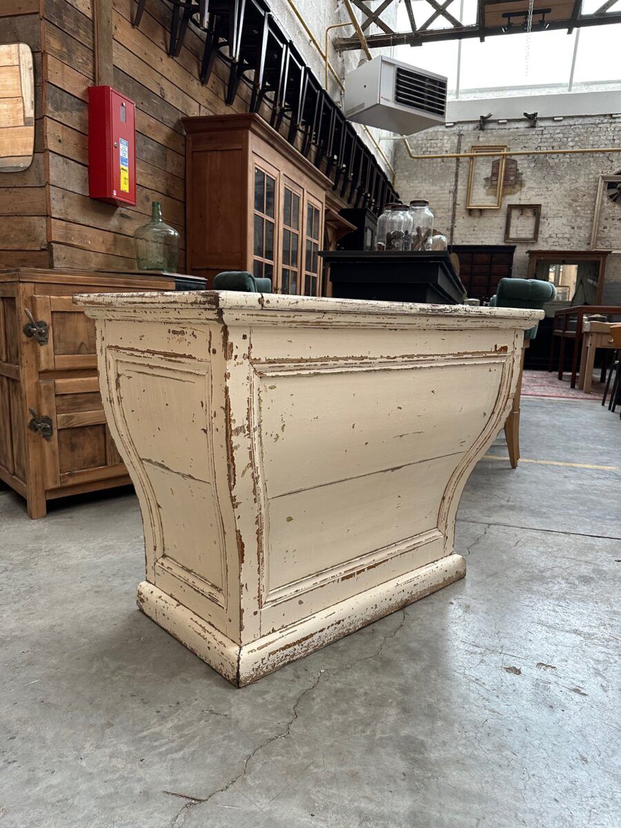 Patinated counter from the 19th century