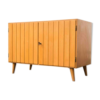 Sideboard with compass feet