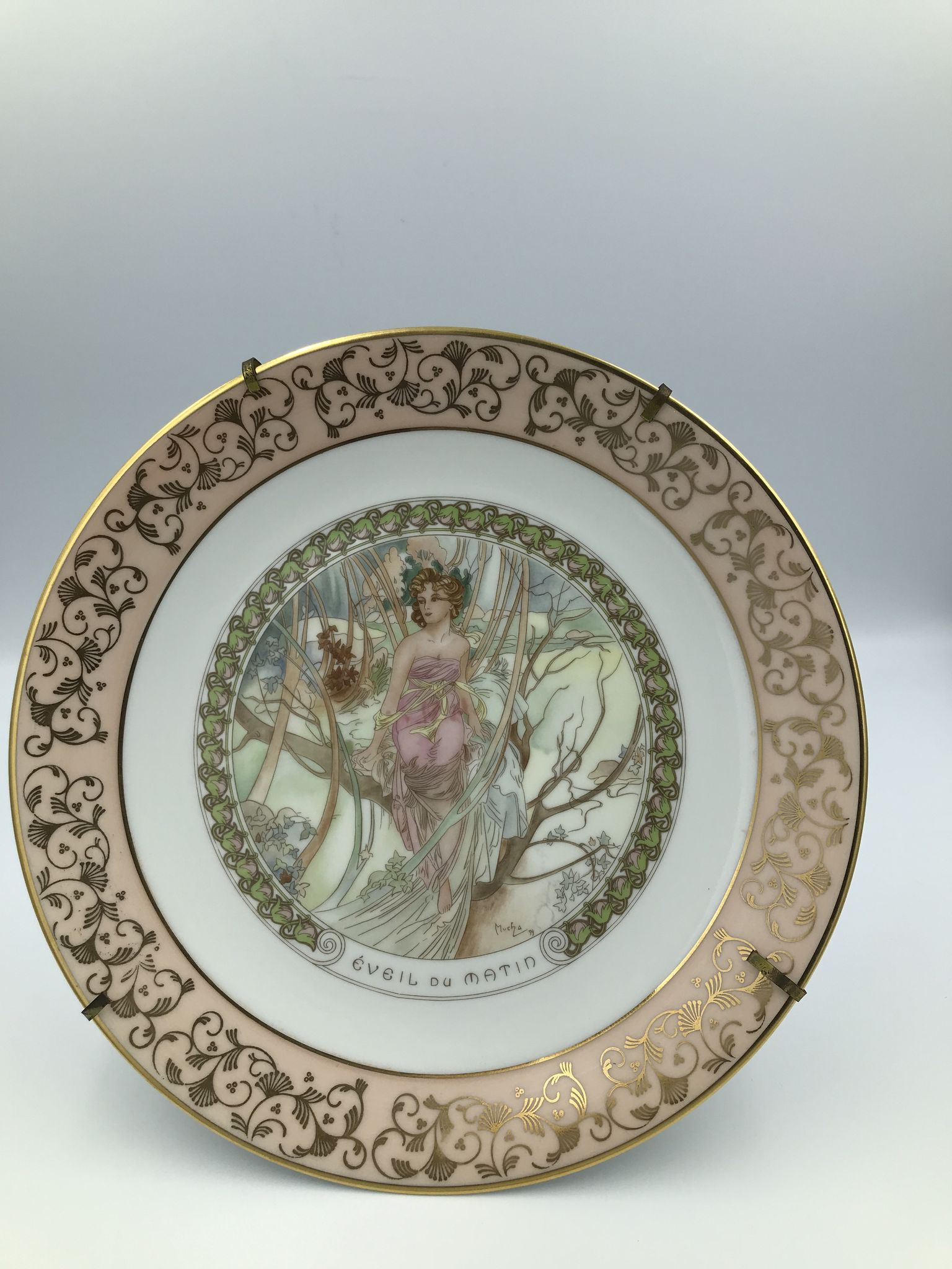 Assiette de collection en porcelaine de Limoges de Mucha Alfons vintage
