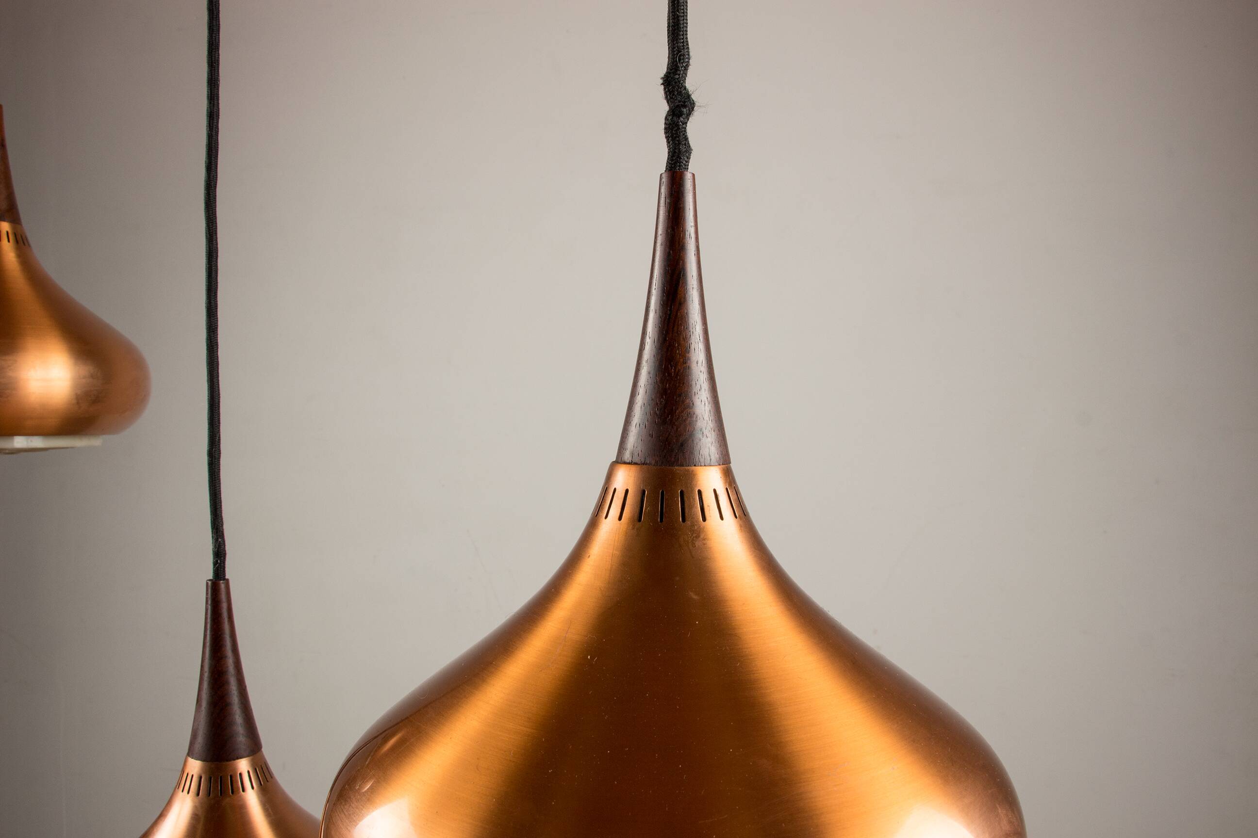 Triple Danish pendant light in metal and Rosewood, Orient model, Jo Hammerborg for Fog & Morup.