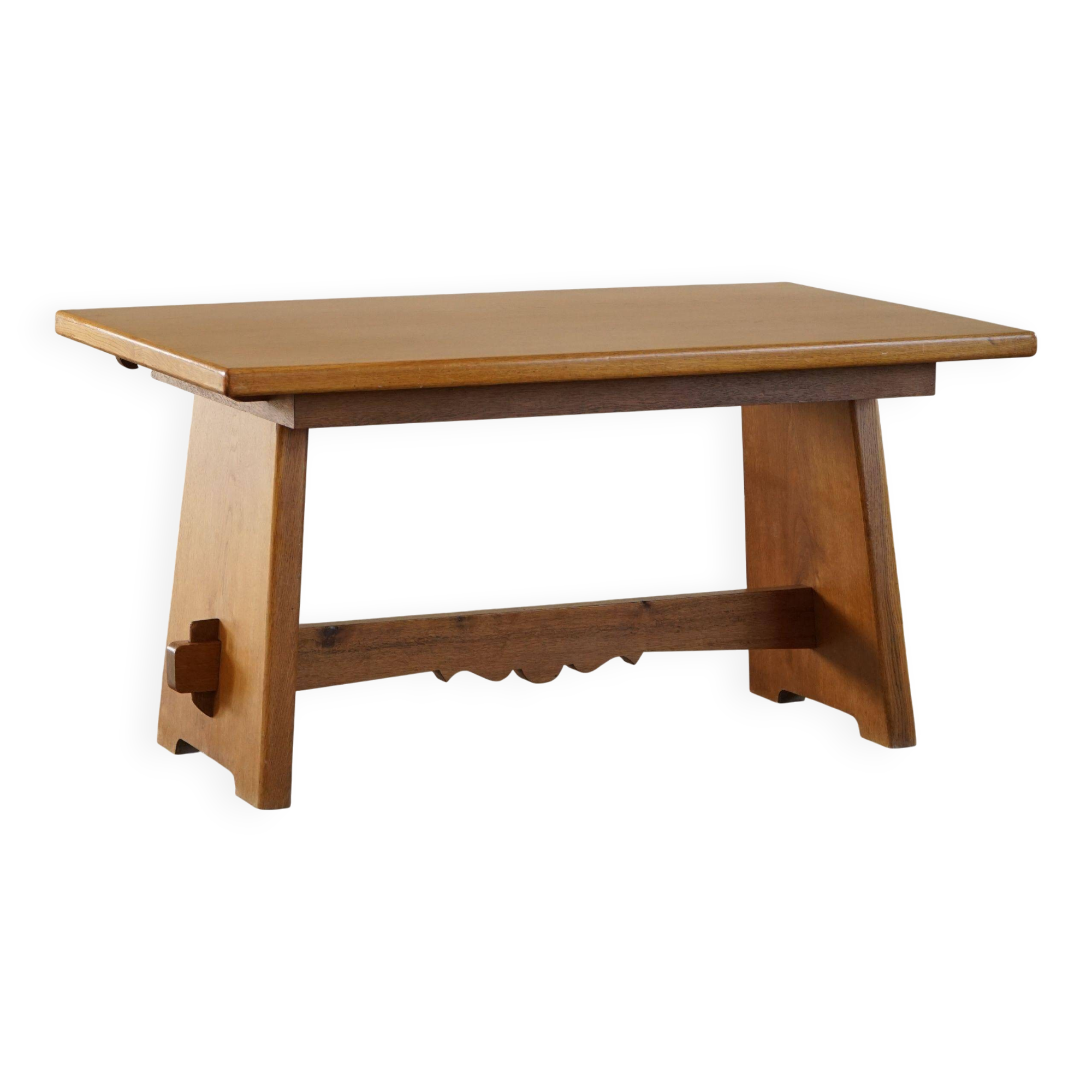 Mid-century brutalist dining table, made of oak, Danish craftsmanship, 1950s.