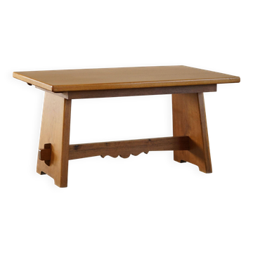Mid-century brutalist dining table, made of oak, Danish craftsmanship, 1950s.
