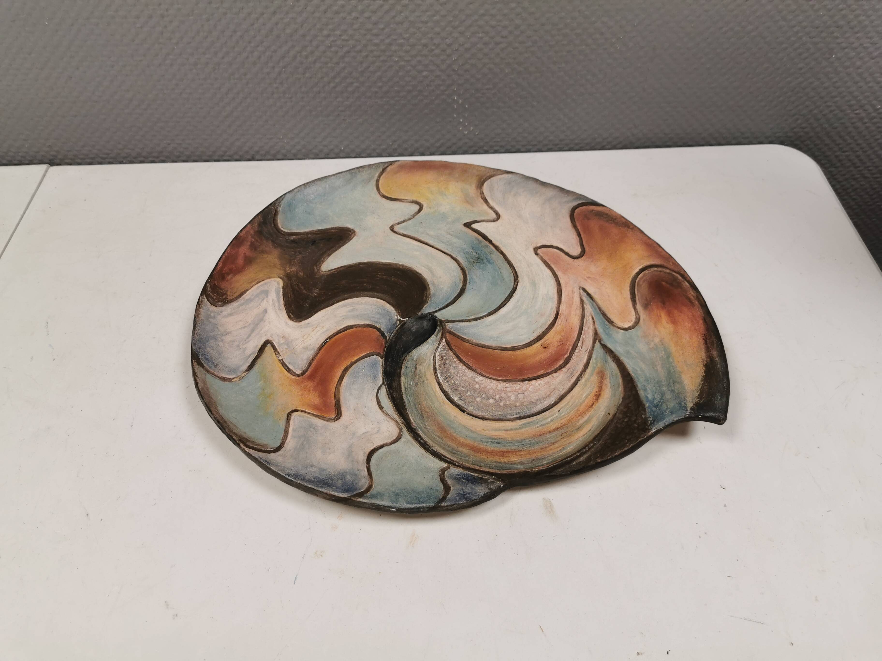 Large handmade decorated ceramic dish. Ruth Grønne Denmark 2001