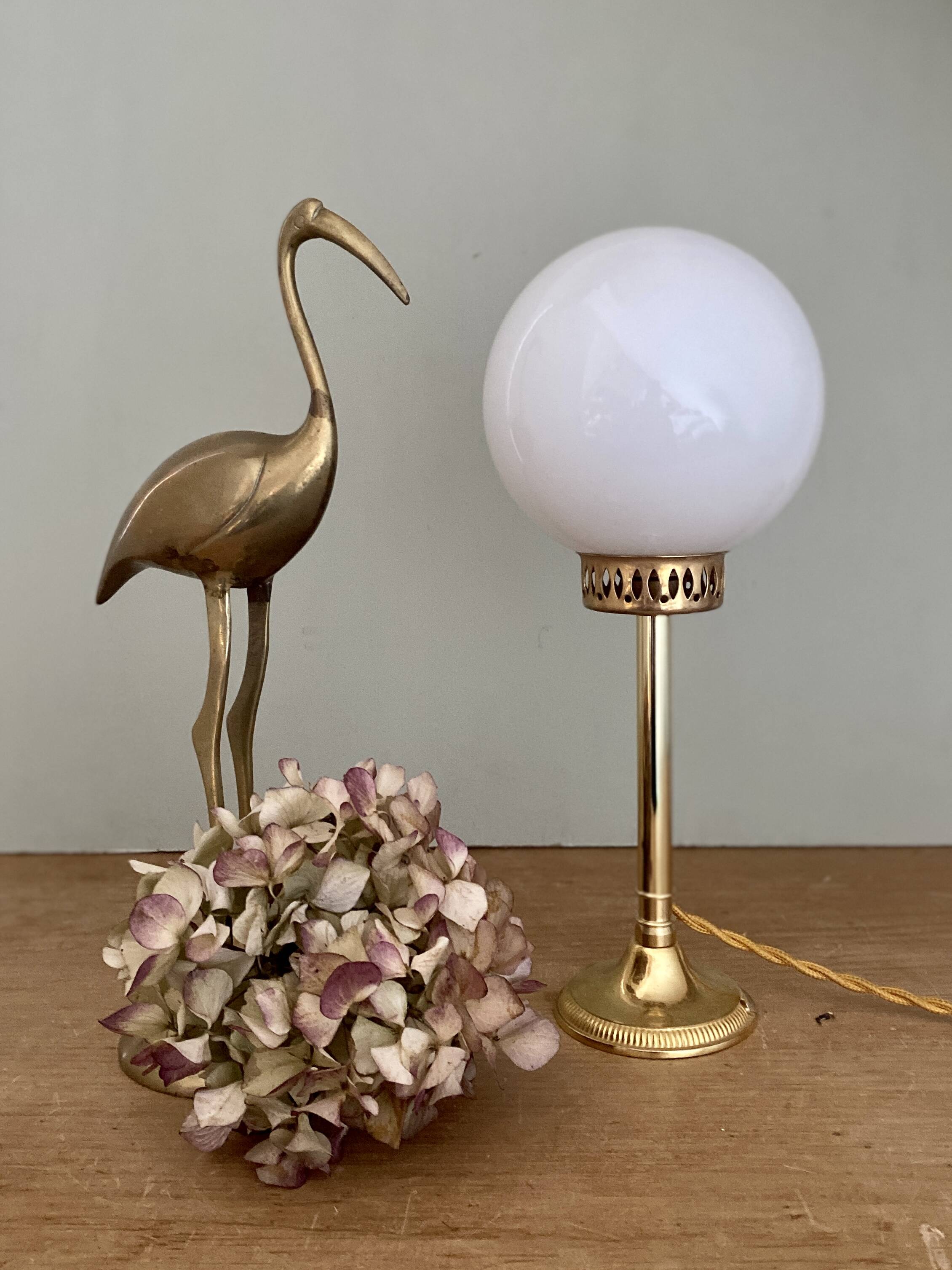 Vintage globe table lamp in white opaline