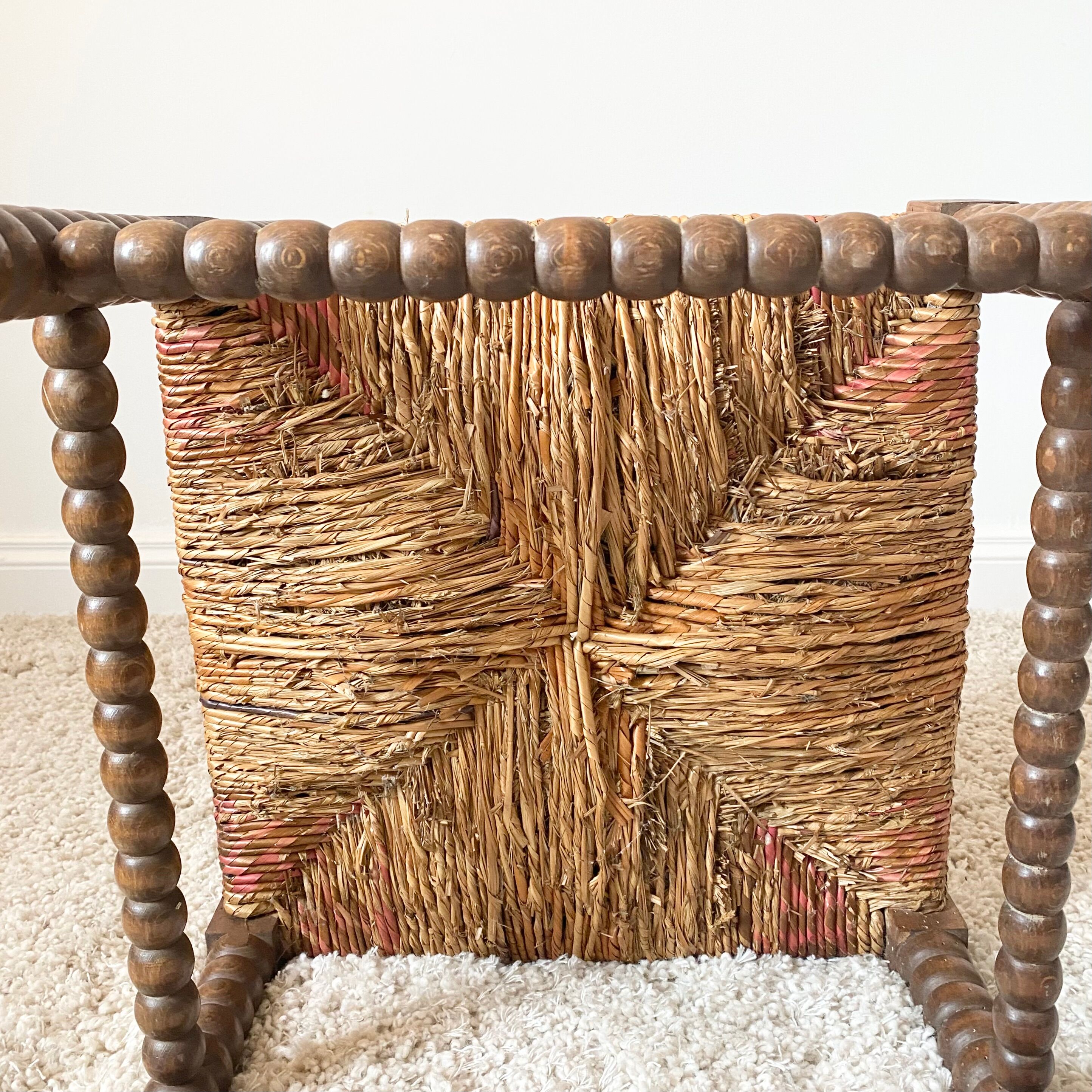 Vintage corner chair in turned oak and straw