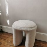 Léon stool in white boucle fabric