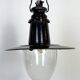Lampe à suspension industrielle allemande en émail noir avec couvercle en verre, années 1930