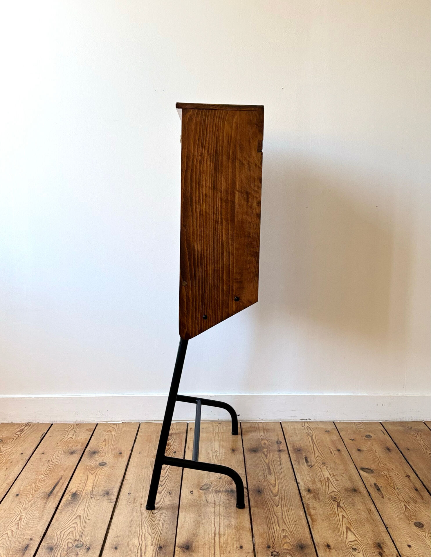 Bureau secrétaire style moderniste
