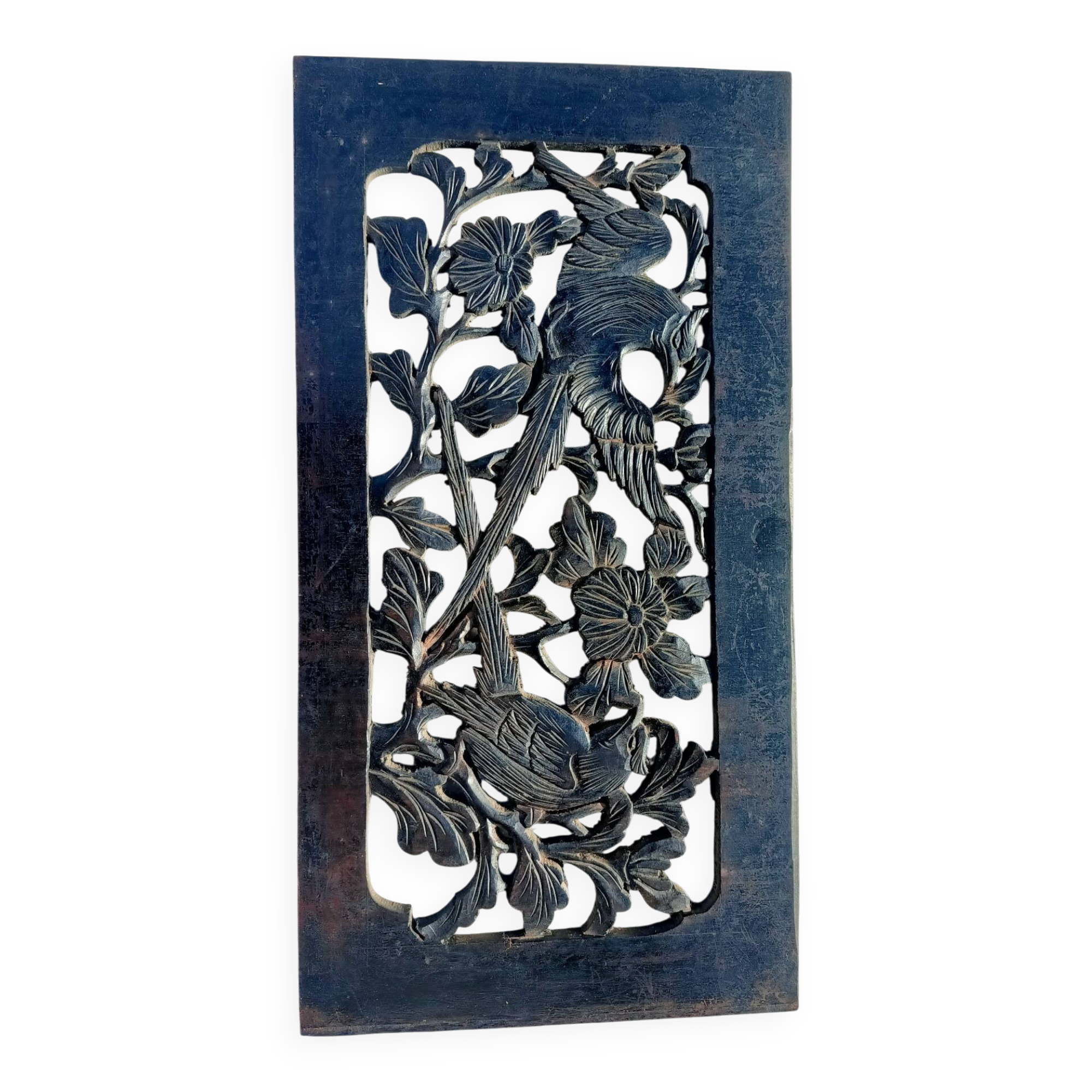 Relief sculpture
