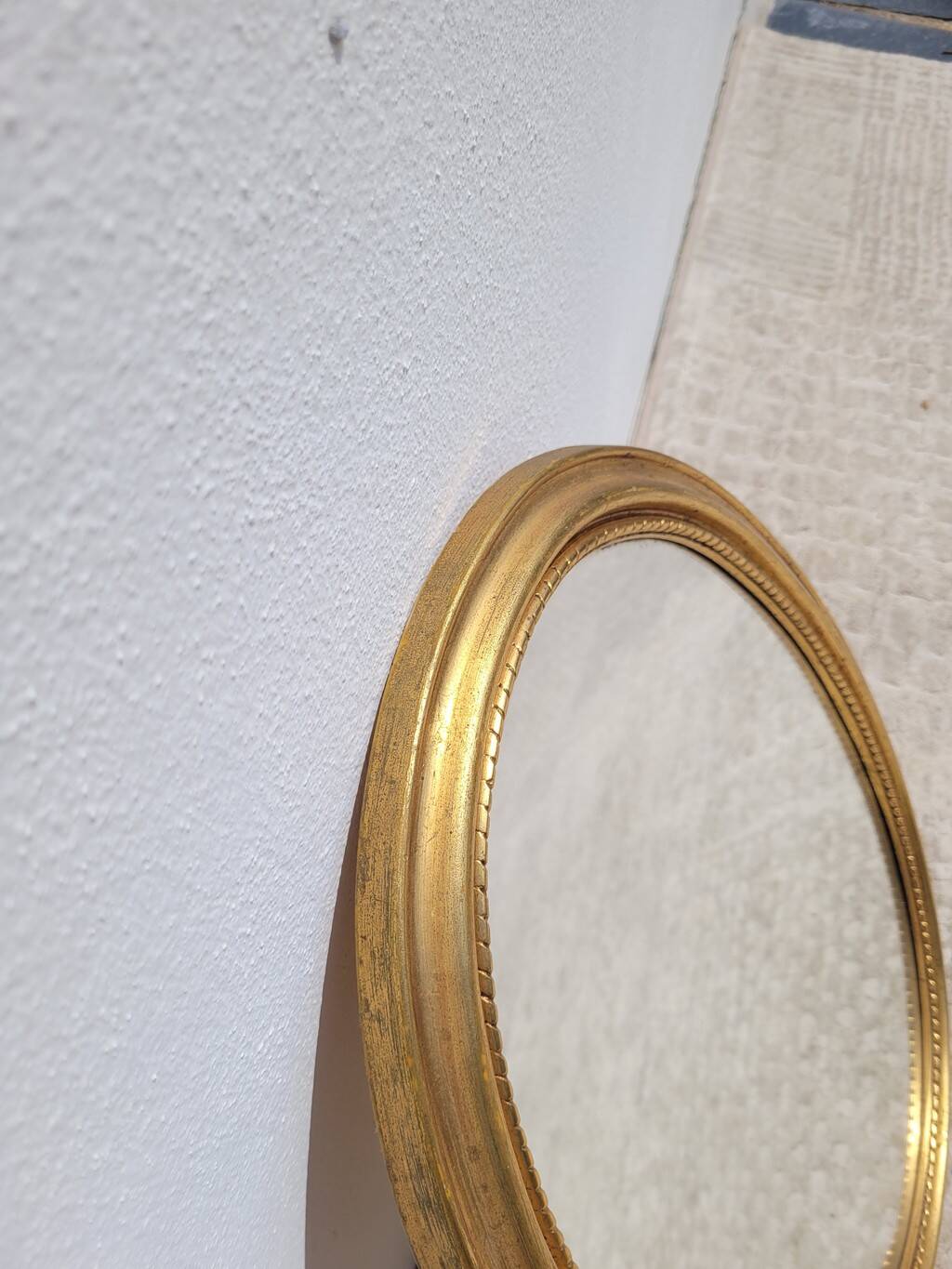 Ancien miroir ovale doré et frise 40x53cm