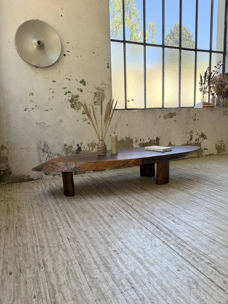 Table basse années 50 plateau bois exotique XXL