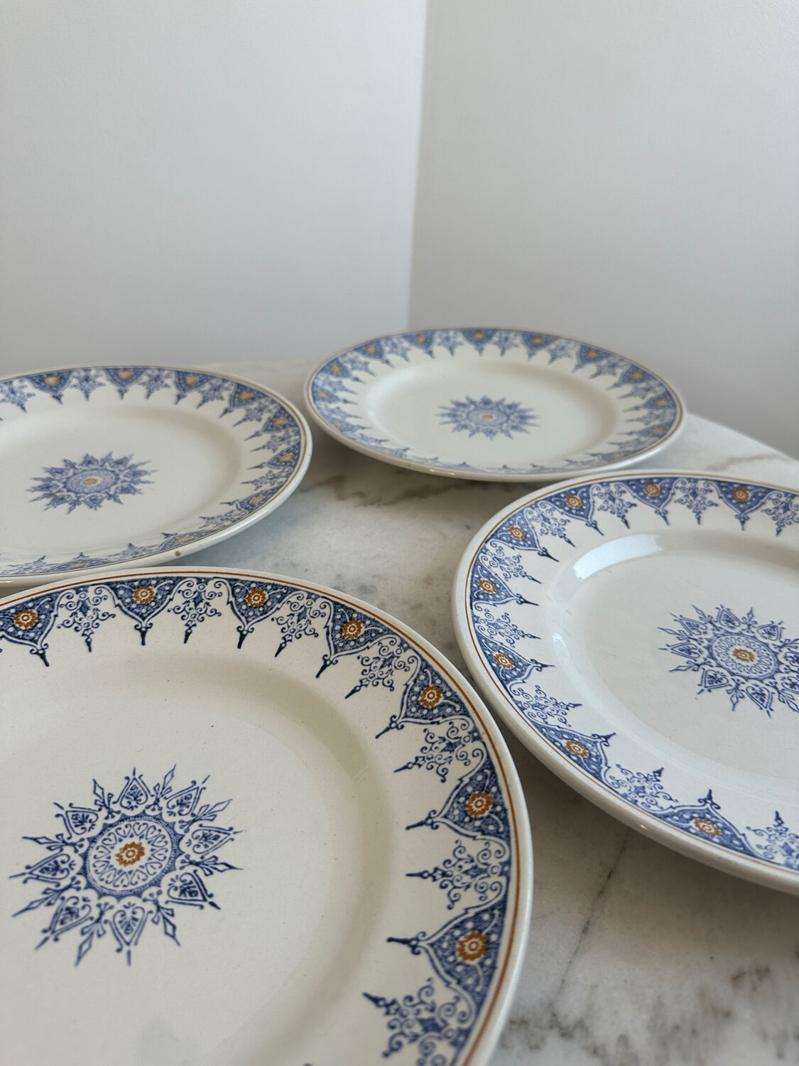 Lot de 4 assiettes Terre de fer St Amand